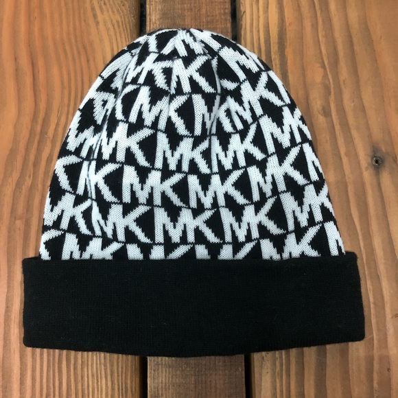 Michael Kors MK logo black and white knit hat beanie - Picture 4 of 4